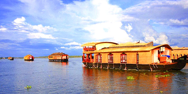 Backwaters Of Kerala Travel Packages